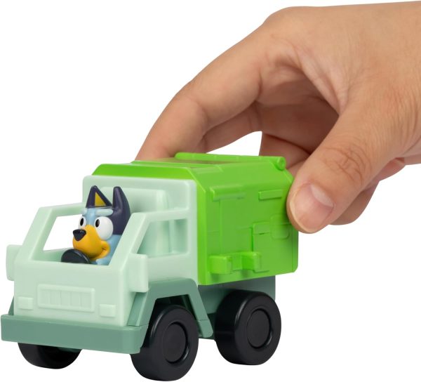Bluey Mini Playsets Farmers Market Playset | Includes Articulated Figure with Shopping Bag and Accessories | with Dollarbucks - Image 8